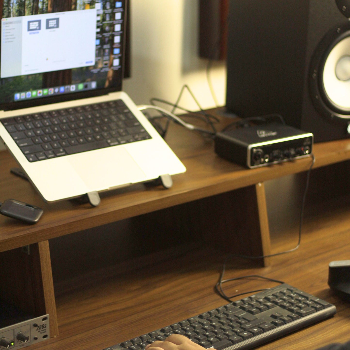 Timber Acoustics® StudioPad™ Mini, Music Studio Table