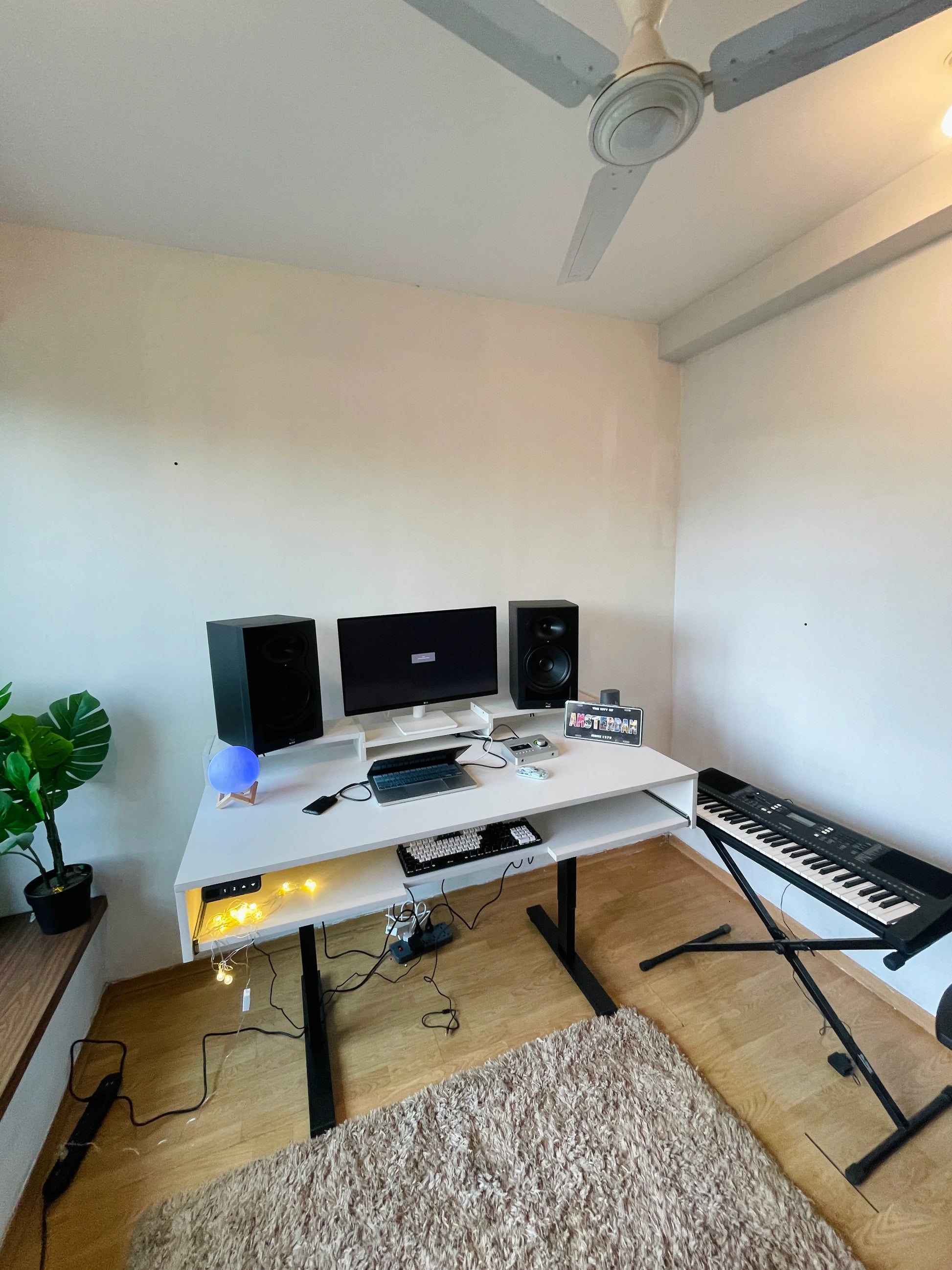 StudioPad Riser, Height Adjustable Music Production Desk